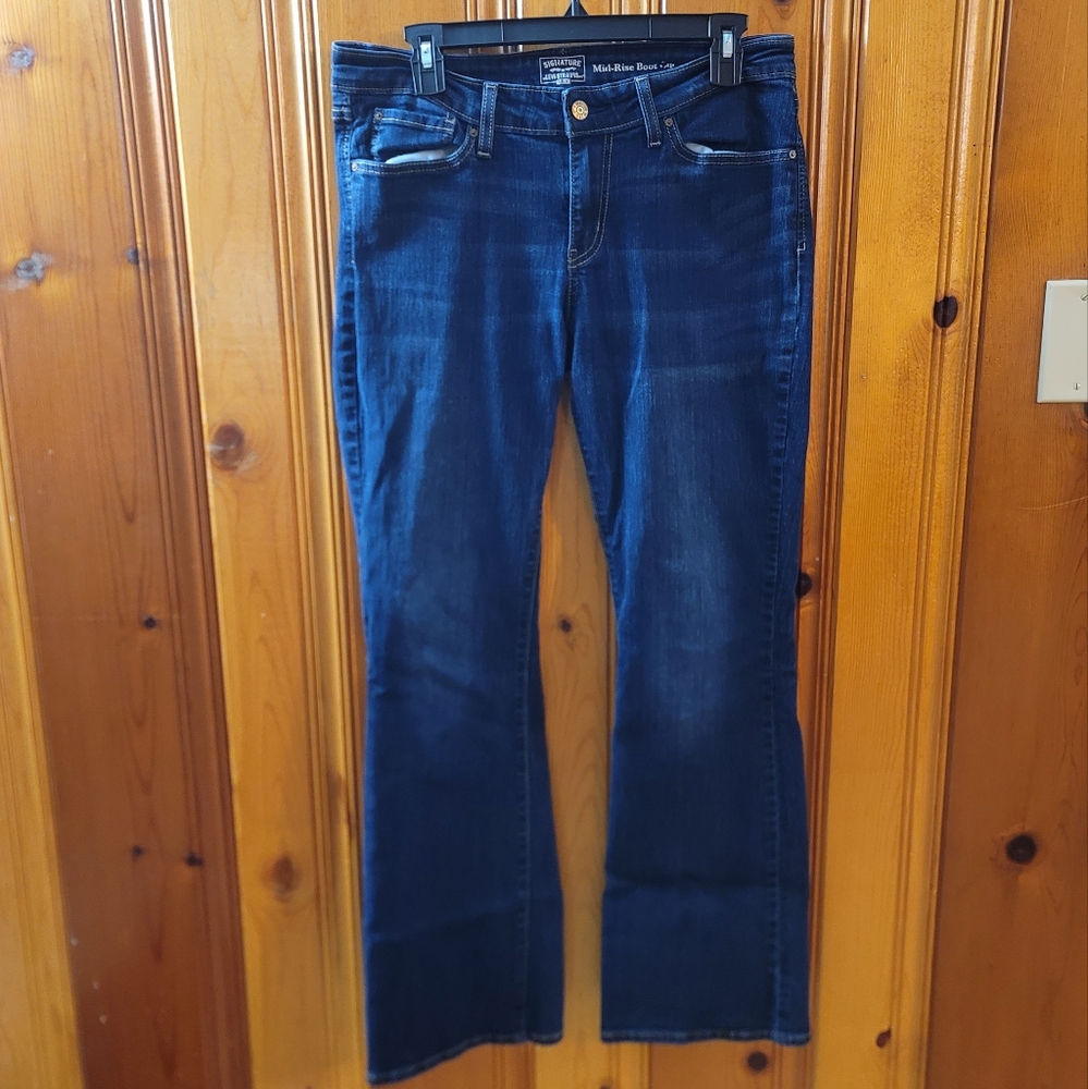 WOMEN'S SIGNATURE LEVI STRAUSS GOLD JEANS